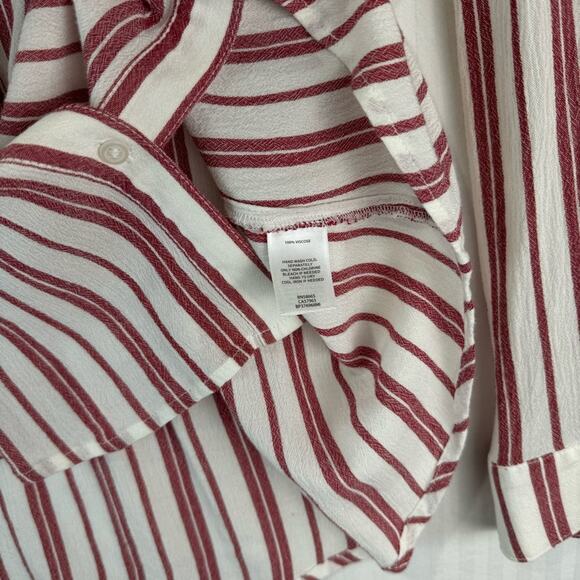 B.P. White Red Stripes Viscose Button Up Shirt Junior Size Large Nautical Prep - Picture 3 of 9